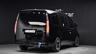 HYUNDAI STARIA 2025