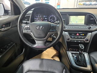 HYUNDAI AVANTE AD 2016