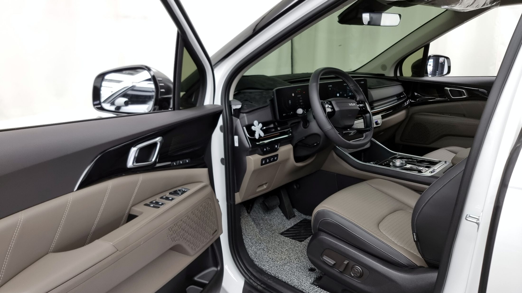 KIA CARNIVAL 2025