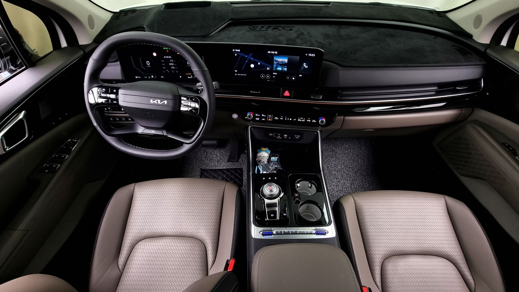 KIA CARNIVAL 2025
