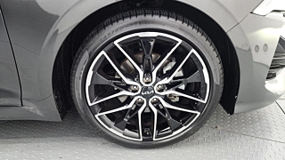 KIA K5 2023