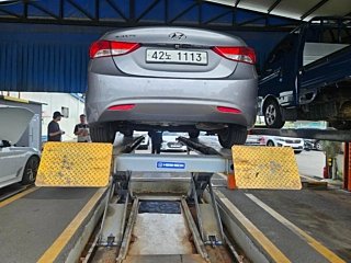 HYUNDAI AVANTE MD