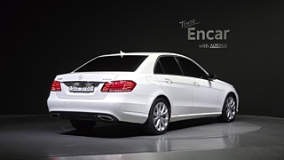 MERCEDES BENZ E-CLASS W212 2016