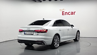 AUDI A4 B9 2023