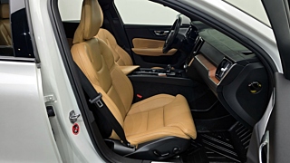 VOLVO V60 CROSS COUNTRY 2021
