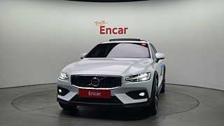 VOLVO V60 CROSS COUNTRY 2021