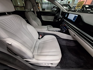 HYUNDAI GRANDEUR GN7 2025
