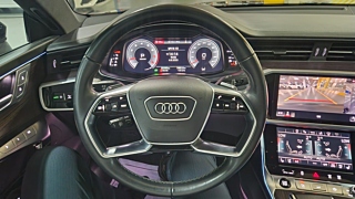 AUDI A7 4K 2021