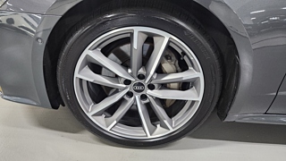 AUDI A7 4K 2021