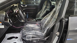 AUDI A7 4K 2021