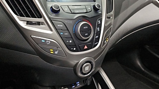 HYUNDAI VELOSTER 2017