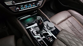 BMW 5-SERIES G30 2022