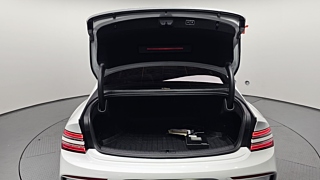 GENESIS G80 RG3 2022
