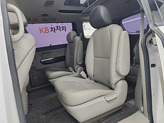 KIA CARNIVAL 2016