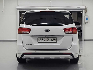 KIA CARNIVAL 2016