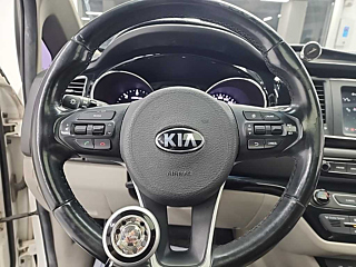 KIA CARNIVAL 2016