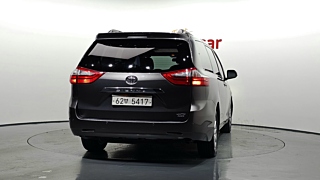 TOYOTA SIENNA 2017
