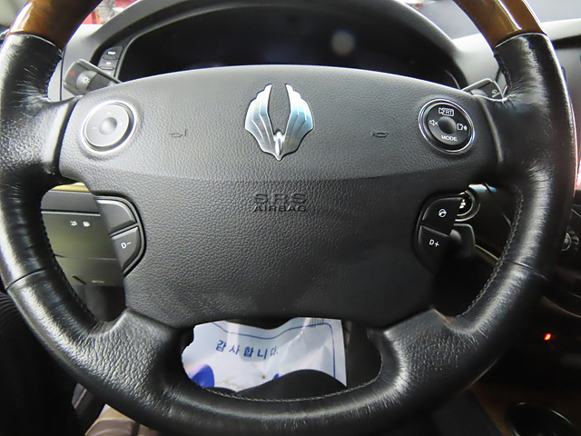 SSANGYONG CHAIRMAN W 2016