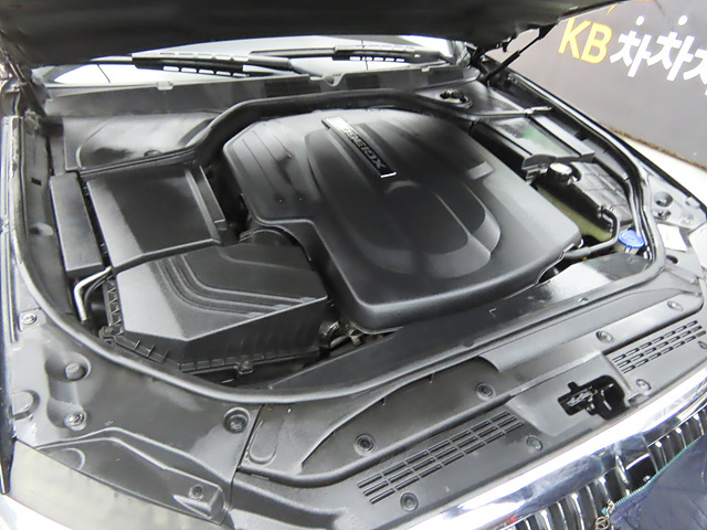 SSANGYONG CHAIRMAN W 2016