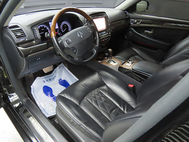 SSANGYONG CHAIRMAN W 2016