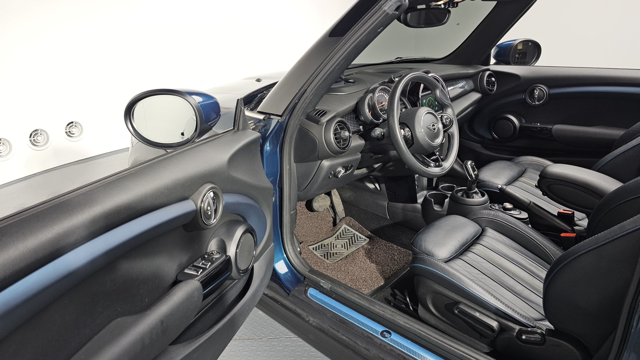 MINI COOPER CONVERTIBLE 2020