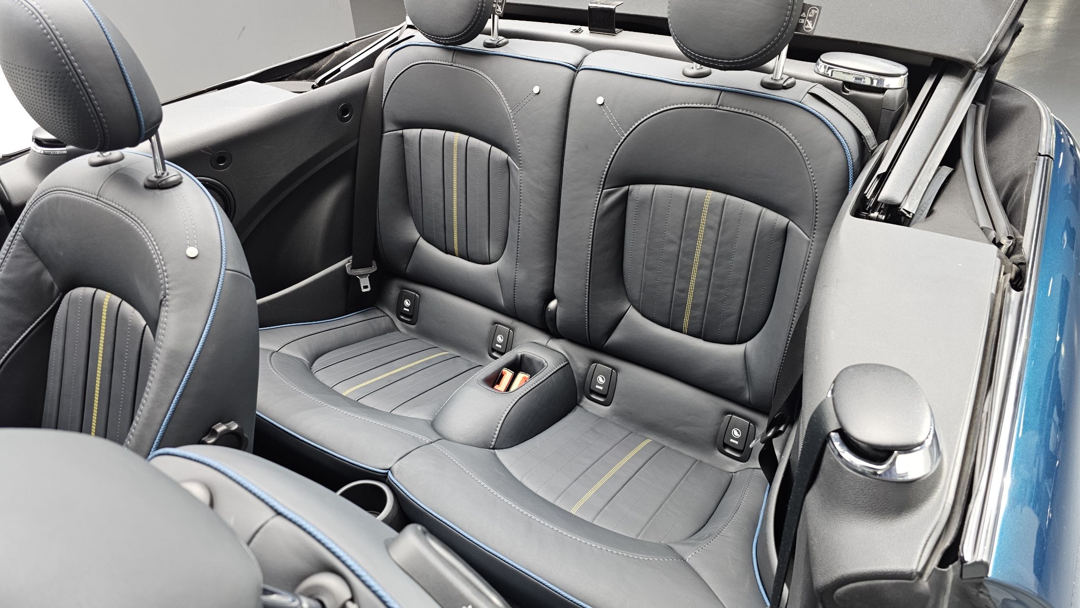 MINI COOPER CONVERTIBLE 2020