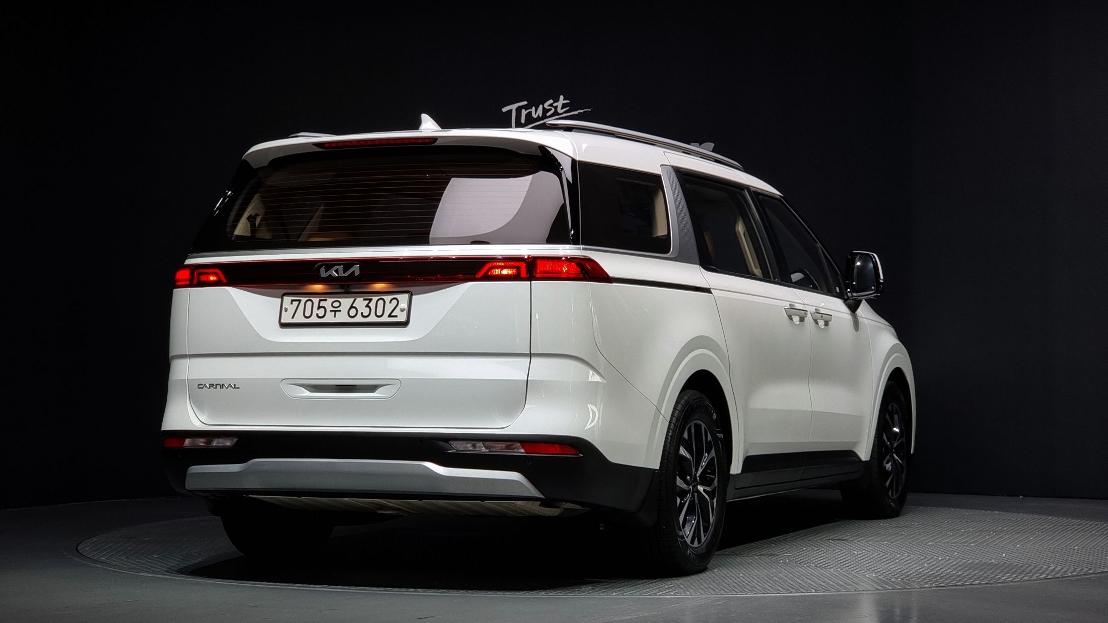KIA CARNIVAL 2022