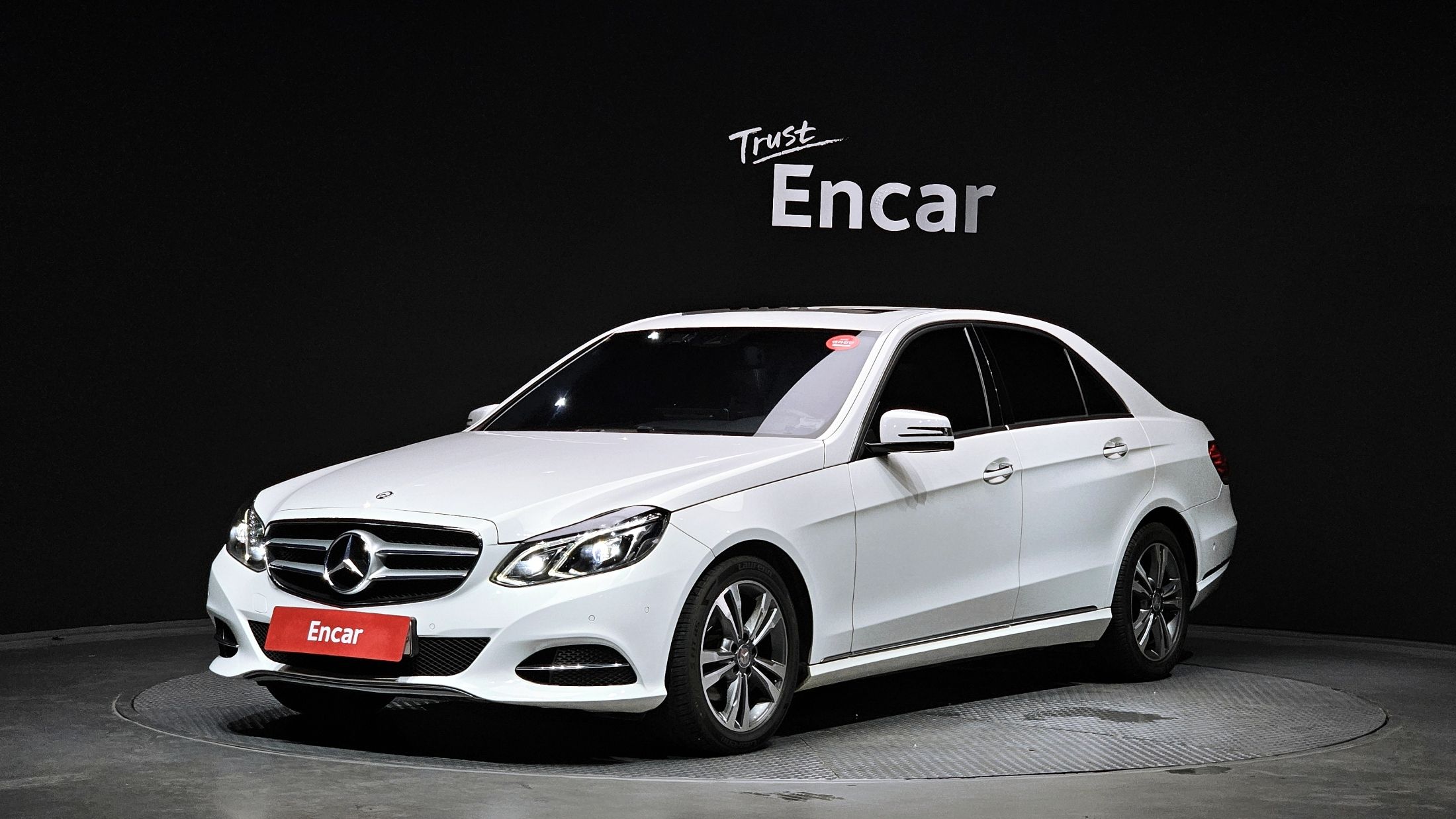 MERCEDES BENZ E-CLASS W212 2016