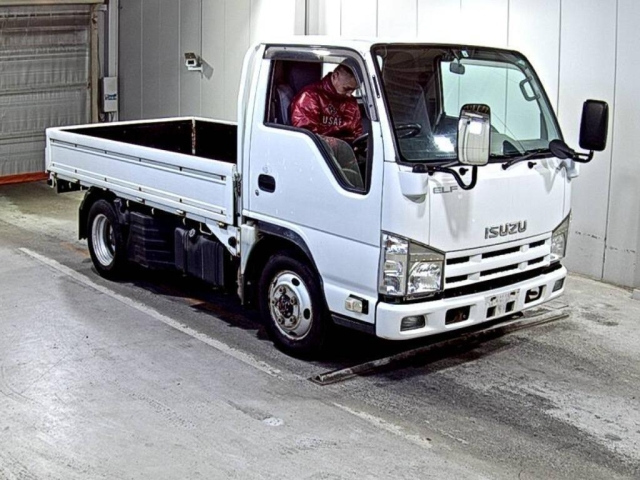 ISUZU ELF 2012