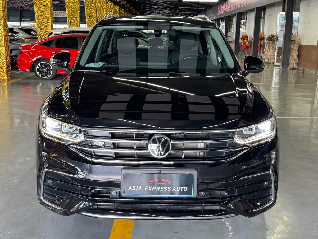 VOLKSWAGEN TIGUAN L 2022