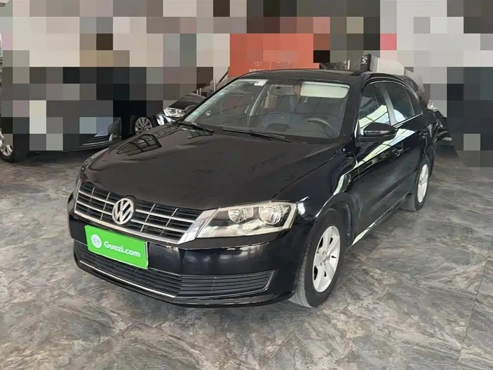 VOLKSWAGEN LAVIDA 2013