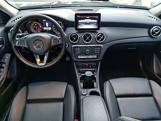 MERCEDES BENZ GLA 2018 YEAR GLA 200 FASHION 2018