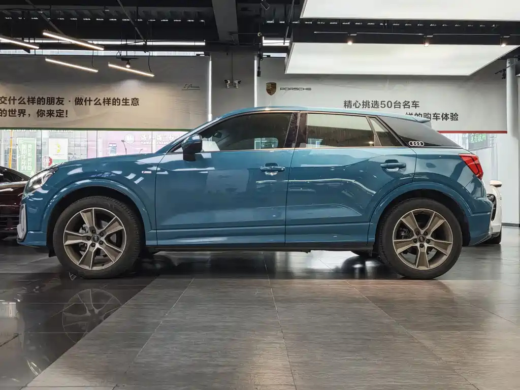 AUDI Q2L 2022