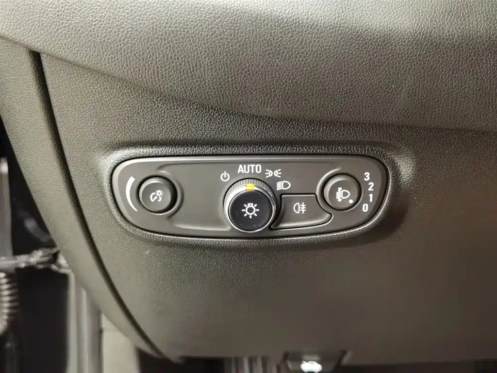 CHEVROLET EXPLORER 2022