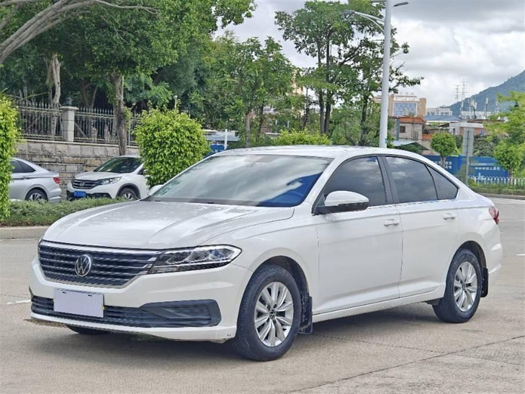 VOLKSWAGEN LAVIDA 2021