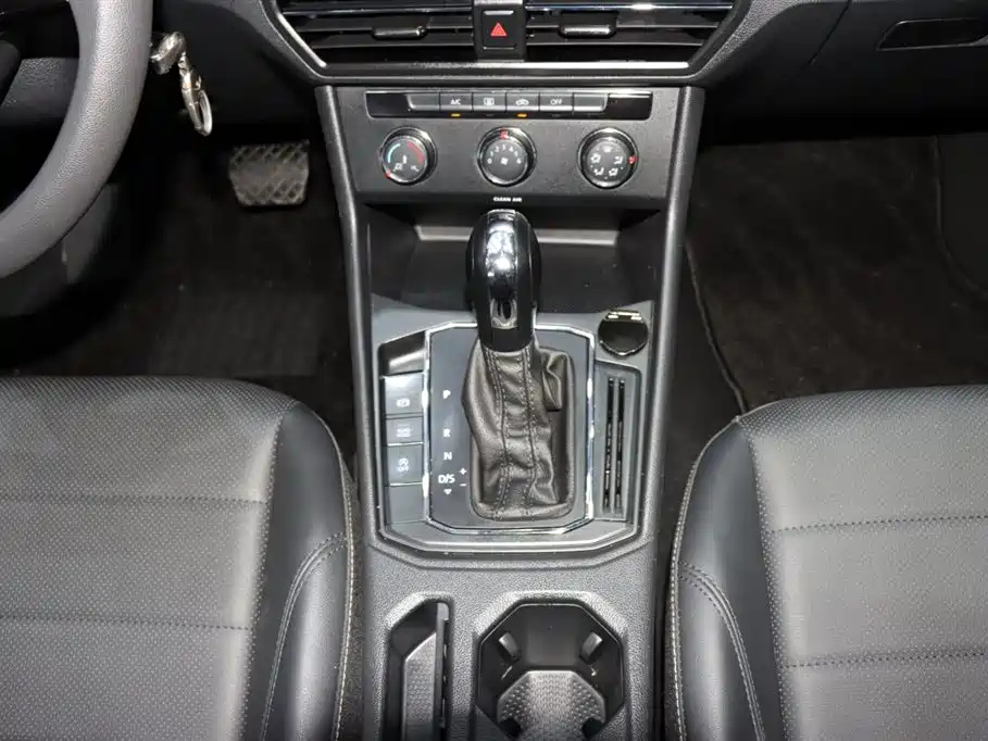 VOLKSWAGEN LAVIDA 2022