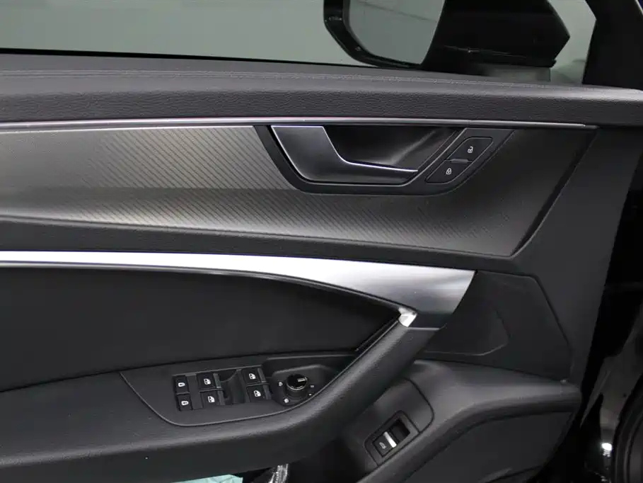 AUDI A6L 2021