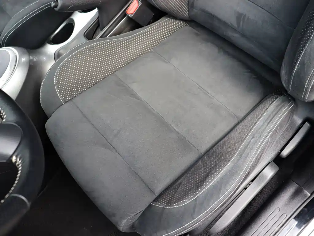 INFINITI ESQ 2017