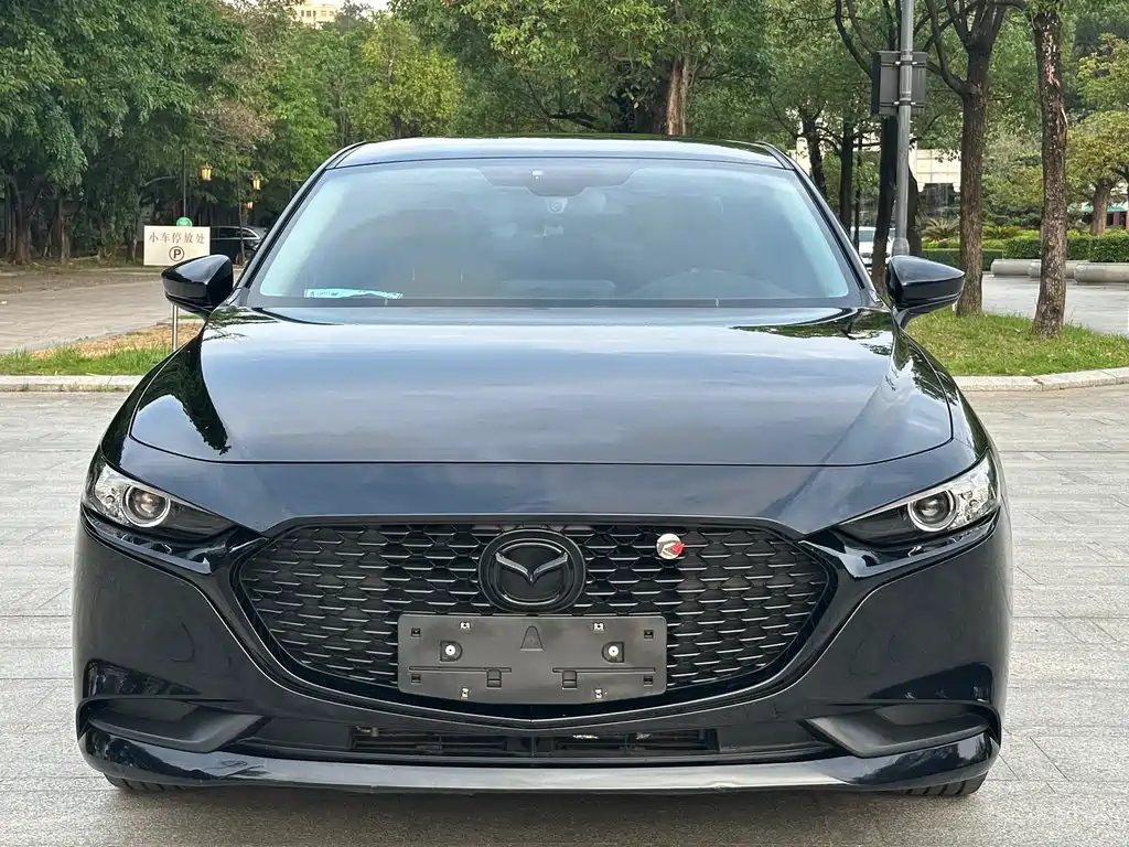 MAZDA 3 AXELA 2023