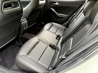 MERCEDES BENZ GLA  2015 YEAR GLA 200 DYNAMIC 2015