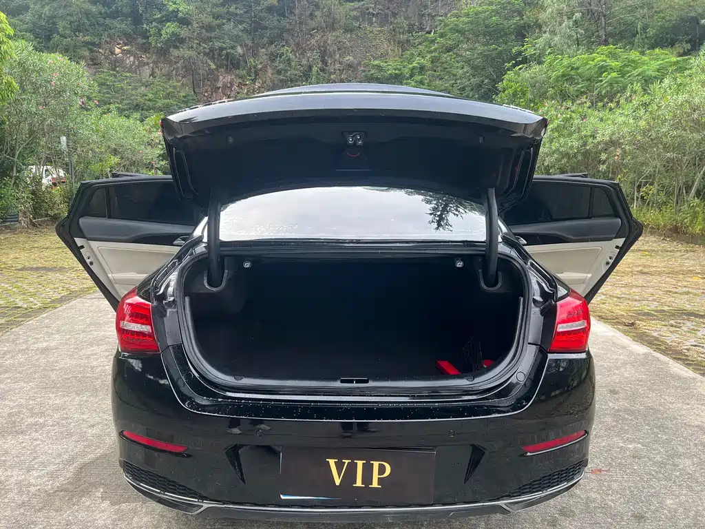 HONGQI H5 2018