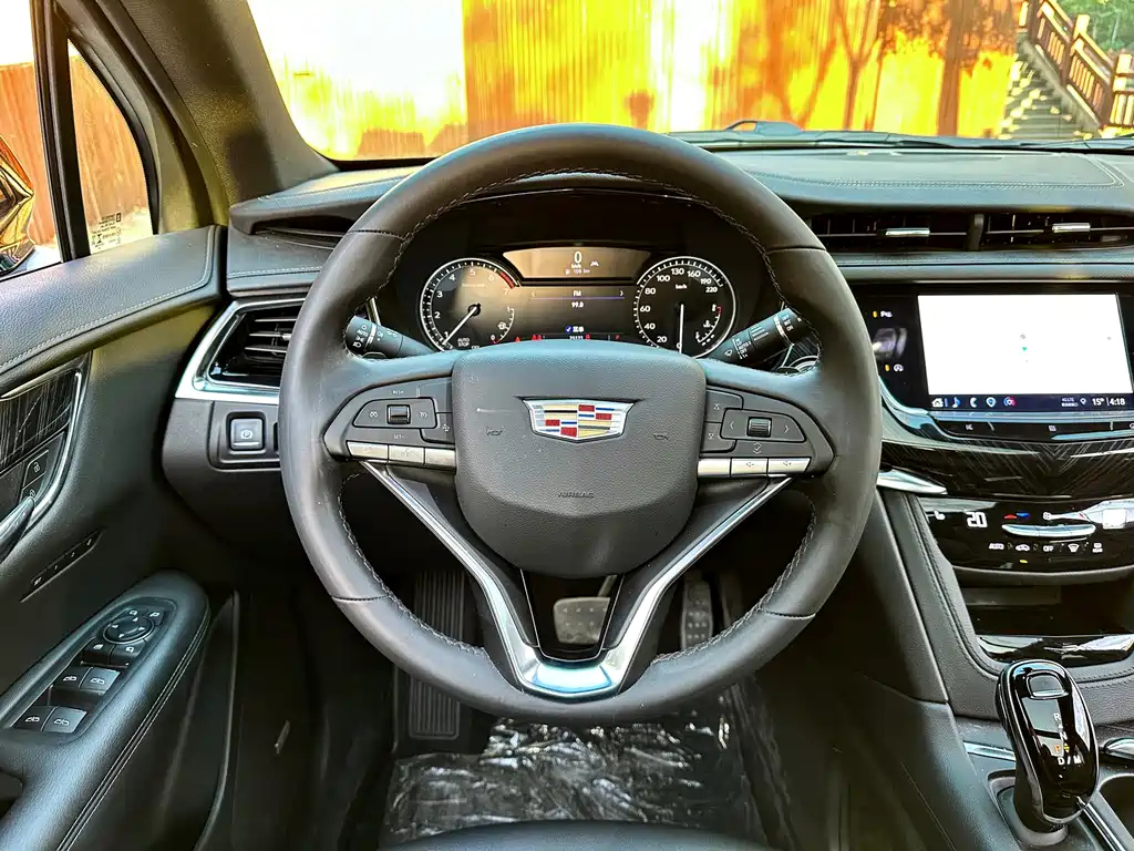 CADILLAC XT6 2021