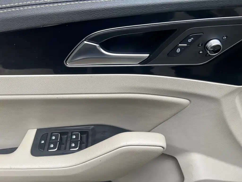 HONGQI H5 2018