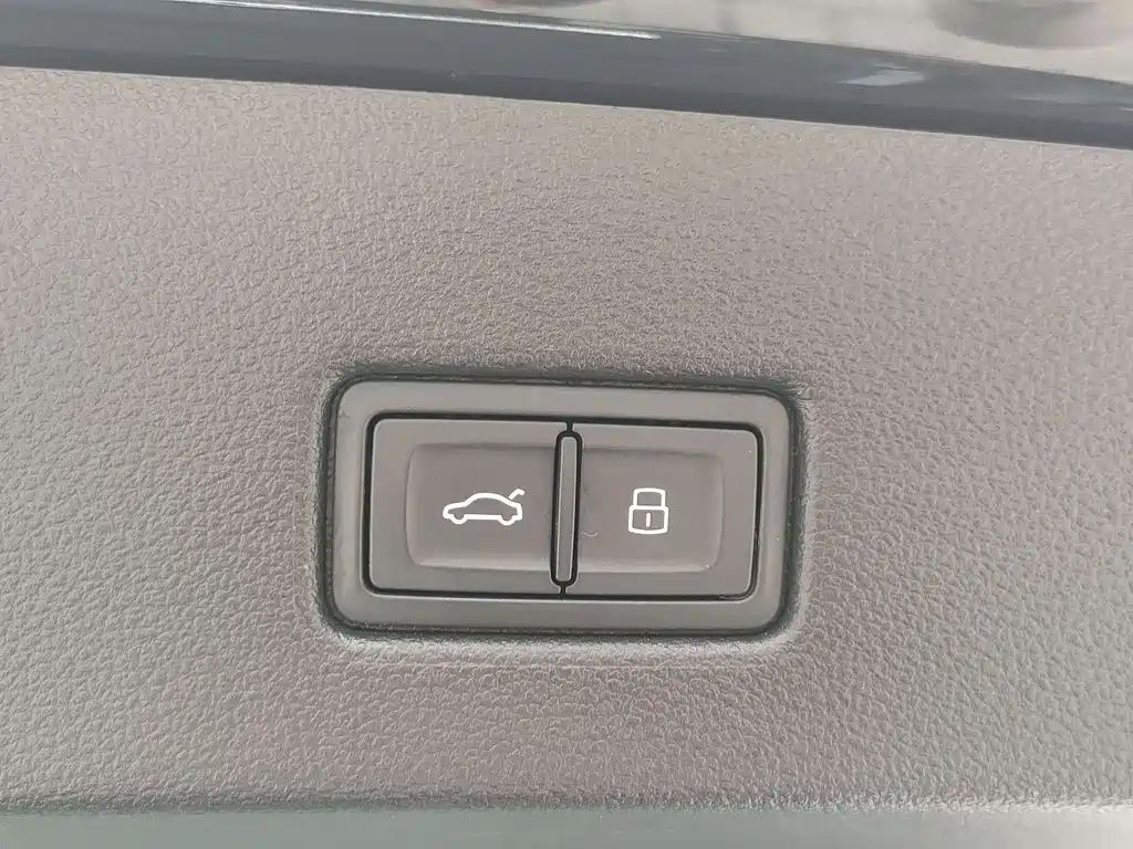 AUDI A7 2023