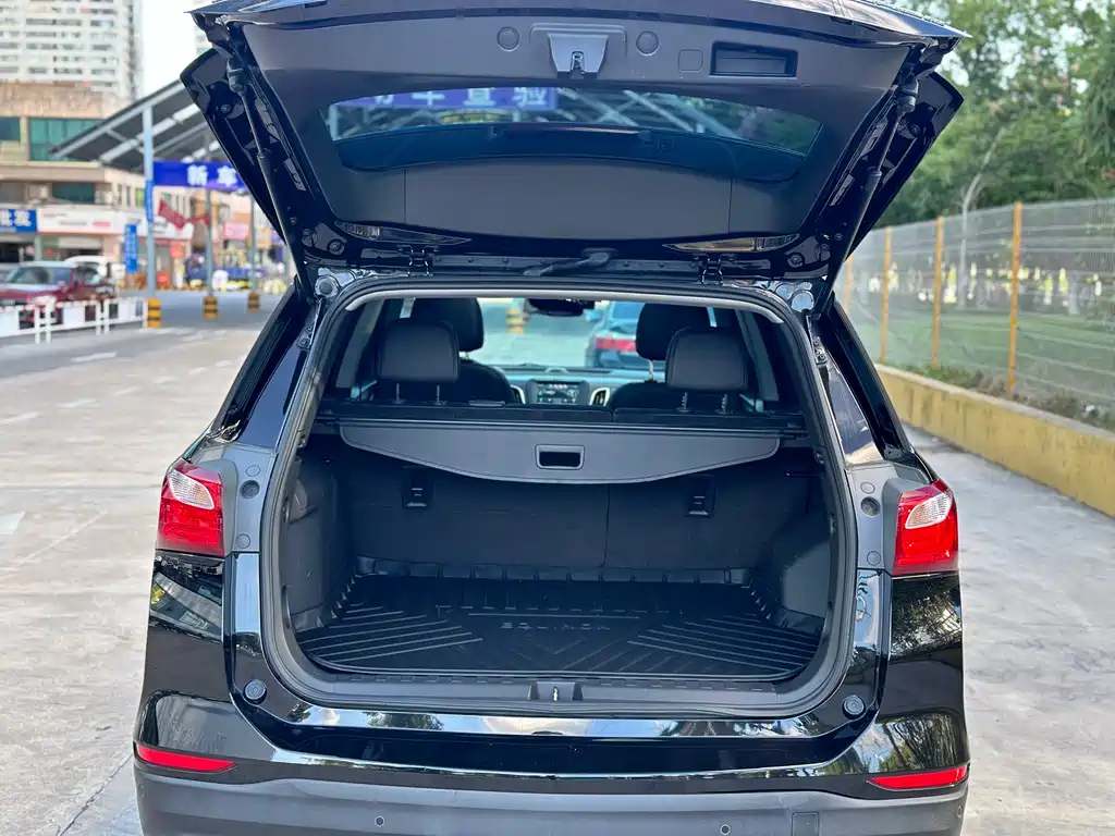 CHEVROLET EXPLORER 2018