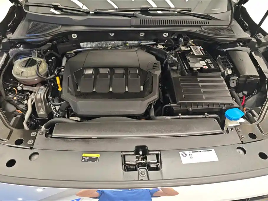 VOLKSWAGEN PASSAT 2020