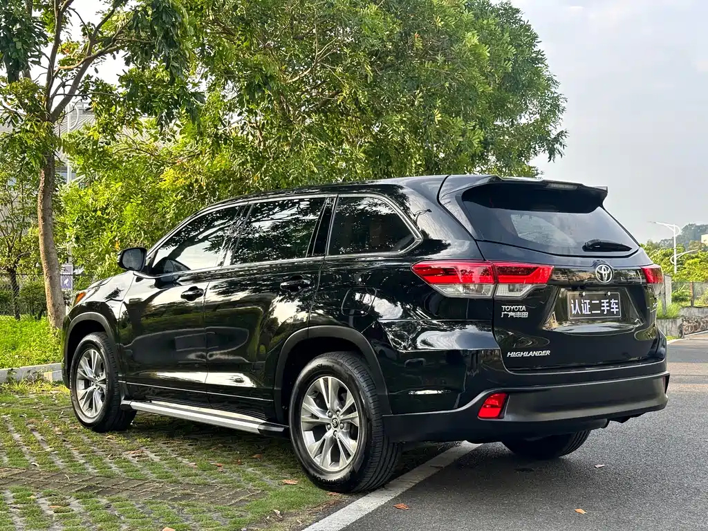TOYOTA HIGHLANDER 2018