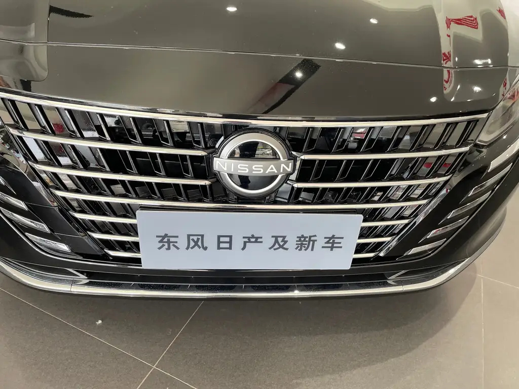 NISSAN TEANA 2024