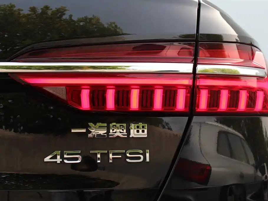 AUDI A6L 2021
