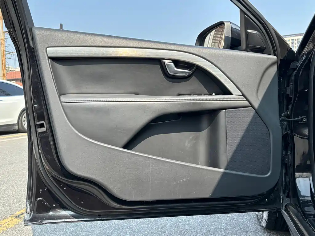 VOLVO S80L 2012